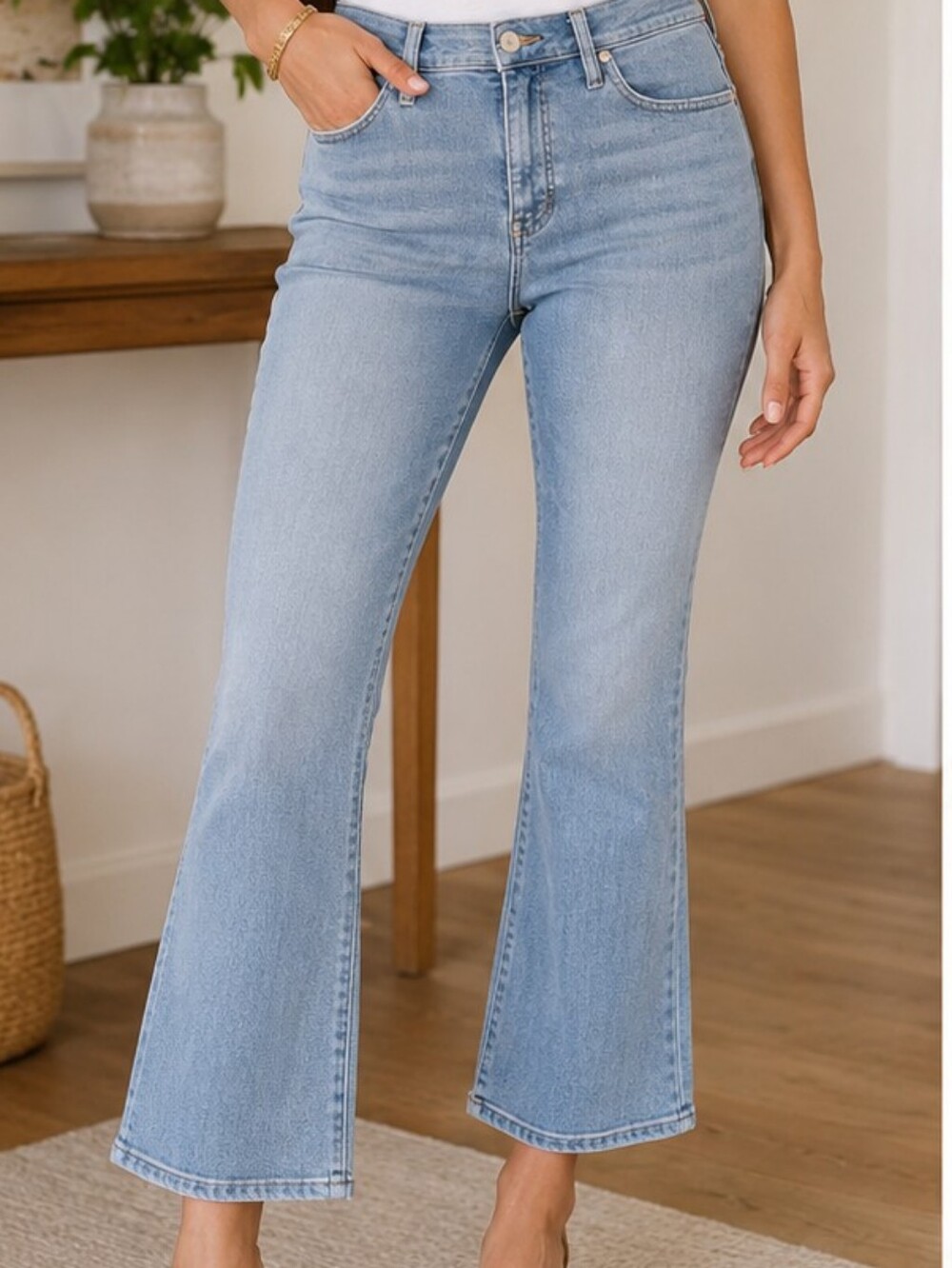 Madewell Mid Rise Kick Out Jeans Light Wash Crop Flare Women's Size 30